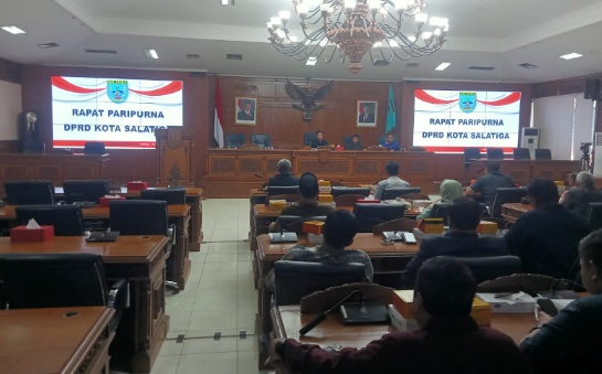 Rapat Paripurna DPRD Salatiga putuskan gunakan hak interpelasi kepada Wali Kota Salatiga Rapat Paripurna DPRD Salatiga putuskan gunakan hak interpelasi kepada Wali Kota Salatiga