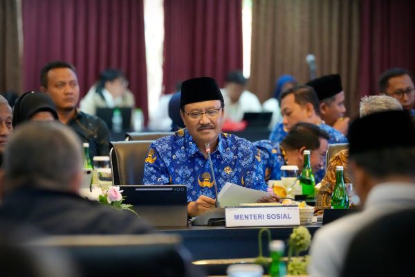 Mensos Gus Ipul pastikan 65 Sekolah Rakyat beroperasi tahun ini Mensos Gus Ipul pastikan 65 Sekolah Rakyat beroperasi tahun ini