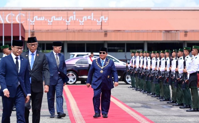 Presiden kembali ke Jakarta setelah rampungkan kunjungan di Brunei Presiden kembali ke Jakarta setelah rampungkan kunjungan di Brunei