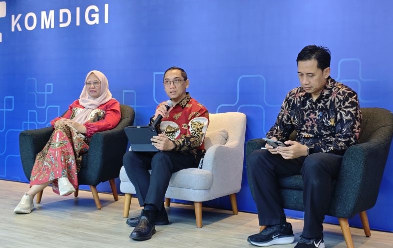 Kemkomdigi tinjau kebijakan privasi pengembang World App Kemkomdigi tinjau kebijakan privasi pengembang World App