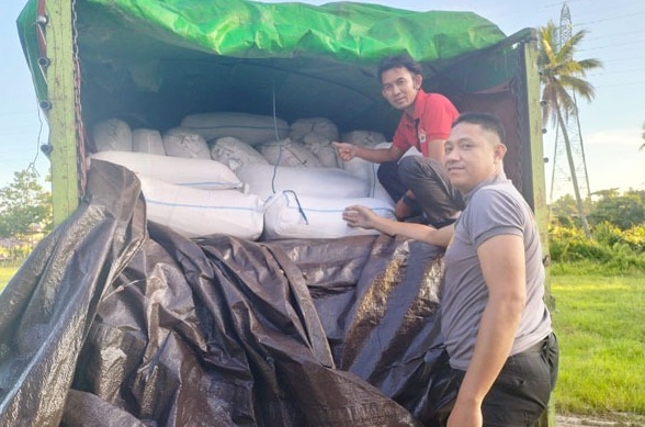 Polsek Sangtombolang gagalkan pengiriman 1.000 liter cap tikus antar provinsi Polsek Sangtombolang gagalkan pengiriman 1.000 liter cap tikus antar provinsi