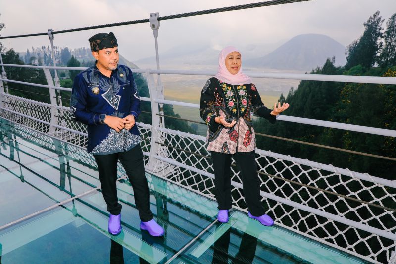 Khofifah optimis Jembatan Kaca Seruni Point perkuat pariwisata Jatim Khofifah optimis Jembatan Kaca Seruni Point perkuat pariwisata Jatim