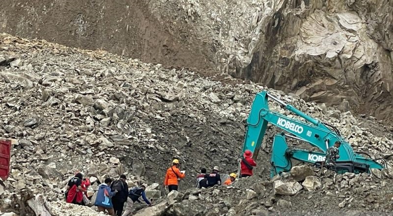 Polisi: 14 korban tewas longsor Gunung Kuda sudah dievakuasi Polisi: 14 korban tewas longsor Gunung Kuda sudah dievakuasi