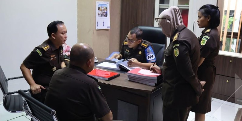 Tindaklanjut pemeriksaan bendahara, Kejari Serang geledah Puskesma se-Kota Serang Tindaklanjut pemeriksaan bendahara, Kejari Serang geledah Puskesma se-Kota Serang