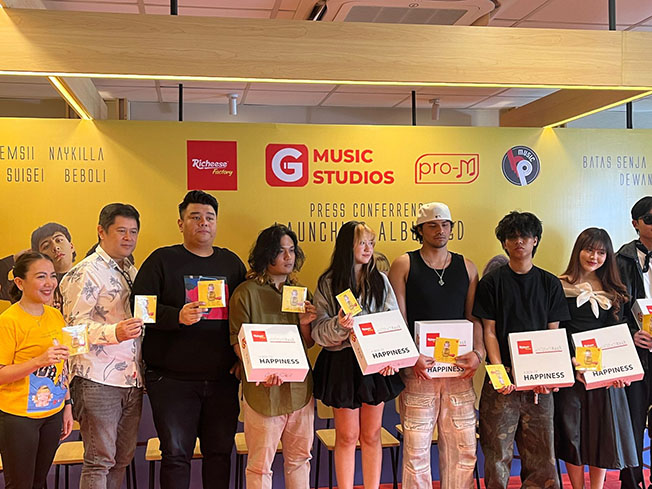 Richeese Factory hadirkan Combo Musical Album Honey Sweet Compilation.