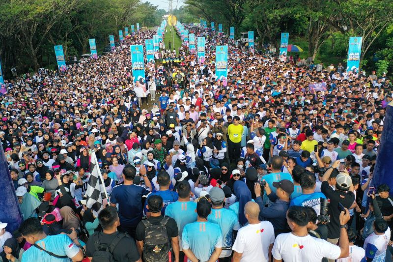 Ribuan peserta ikuti Fun Run Anti Mager bersama Gubernur Sulsel