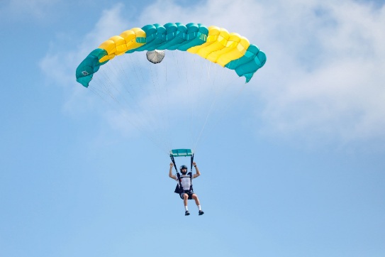 Karimunjawa, surga baru bagi atlet skydiving internasional Karimunjawa, surga baru bagi atlet skydiving internasional