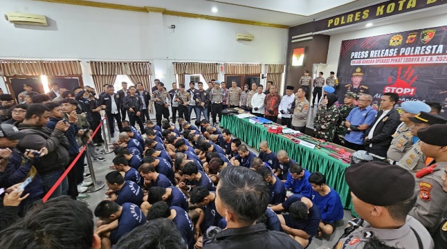 Polresta Bandung amankan ratusan preman dalam Operasi Pekat Lodaya 2025 Polresta Bandung amankan ratusan preman dalam Operasi Pekat Lodaya 2025