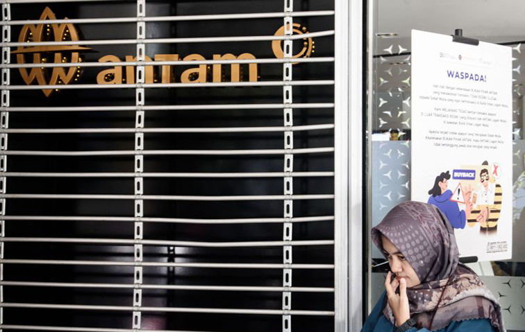 Harga emas Antam hari ini meroket Rp20.000 jadi Rp1,930 juta/gram Harga emas Antam hari ini meroket Rp20.000 jadi Rp1,930 juta/gram