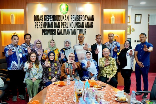 Menteri PPPA-Fatma Saifullah jenguk korban kekerasan seksual