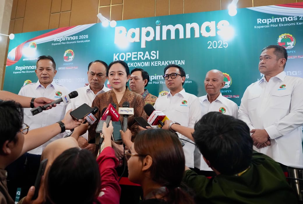 Menkop Budi Arie dan Puan Maharani sepakat Koperasi Desa/Kelurahan Merah Putih hadir untuk rakyat Menkop Budi Arie dan Puan Maharani sepakat Koperasi Desa/Kelurahan Merah Putih hadir untuk rakyat