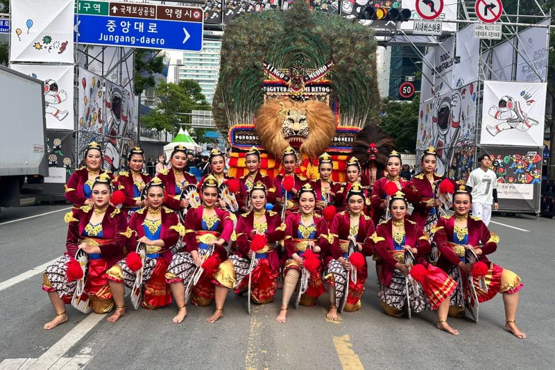 Sanggar Tari dari Jaksel menangkan festival tari di Korea Selatan Sanggar Tari dari Jaksel menangkan festival tari di Korea Selatan