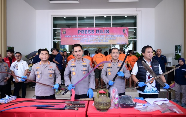 Polda Jambi tangkap 274 pelaku premanisme, 32 orang ditahan Polda Jambi tangkap 274 pelaku premanisme, 32 orang ditahan