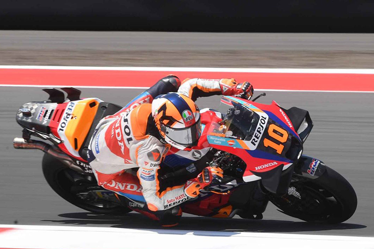 Luca Marini dirawat di rumah sakit setelah kecelakaan saat uji coba Luca Marini dirawat di rumah sakit setelah kecelakaan saat uji coba