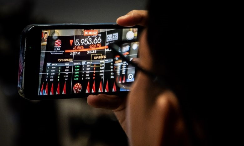 IHSG Senin dibuka menguat 17,32 poin IHSG Senin dibuka menguat 17,32 poin