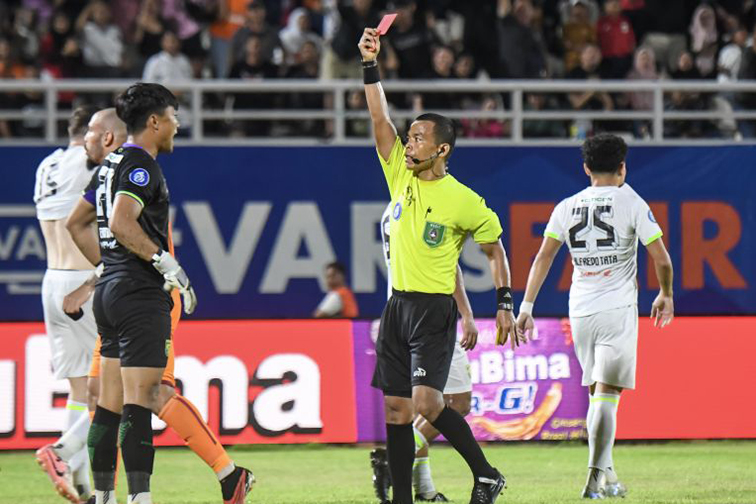 Tiga tim masih berpeluang tampil di kompetisi Asia musim depan Tiga tim masih berpeluang tampil di kompetisi Asia musim depan