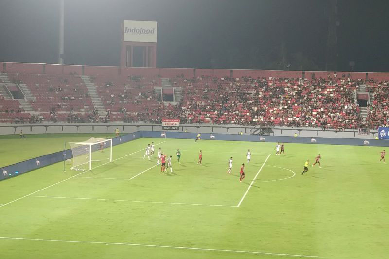 Bali United bungkam PSIS Semarang 4-0 Bali United bungkam PSIS Semarang 4-0