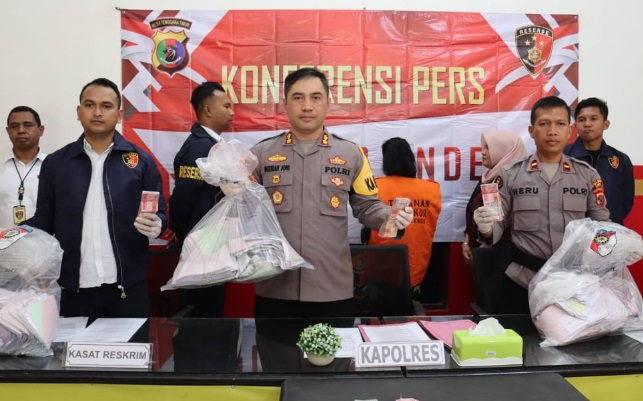 Polisi tetapkan FM tersangka kasus dugaan korupsi di RSUD Ende Polisi tetapkan FM tersangka kasus dugaan korupsi di RSUD Ende