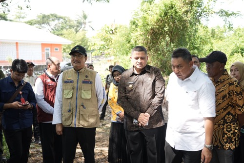 Mensos tinjau lahan pembangunan rumah Naila dari Negara