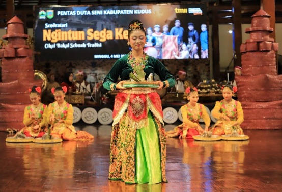 Kenalkan budaya di TMII, Kudus tampilkan sendratari Ngintun Sego Kepel