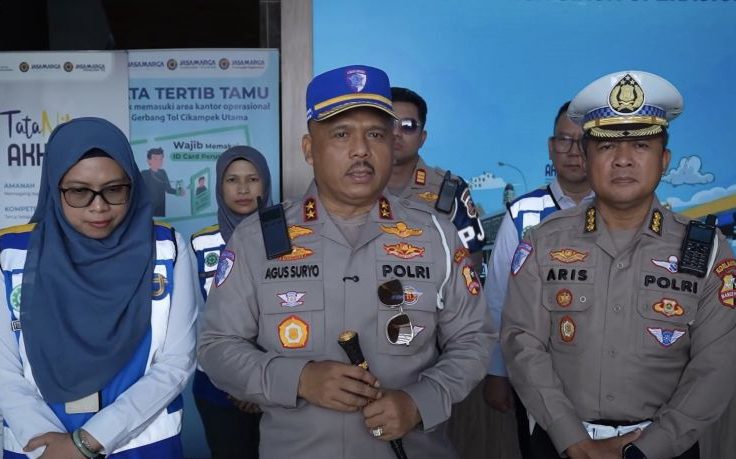 Polri pantau Tol Transjawa pastikan lalu lintas libur panjang lancar Polri pantau Tol Transjawa pastikan lalu lintas libur panjang lancar