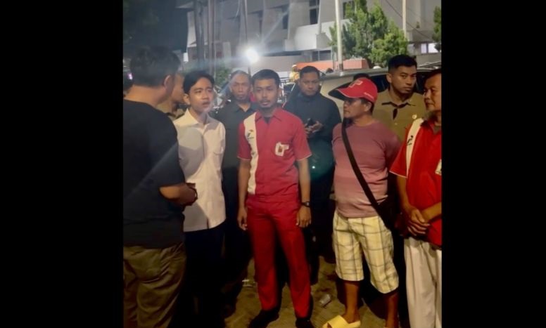 Wapres cek dua SPBU di Bengkulu, minta buka 24 jam selama stok ada Wapres cek dua SPBU di Bengkulu, minta buka 24 jam selama stok ada