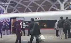 Kunker ke Bandung, Presiden gunakan Whoosh Kunker ke Bandung, Presiden gunakan Whoosh