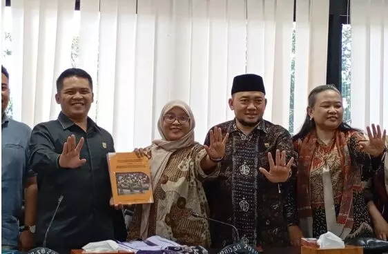Komnas Perempuan temukan tiga isu utama perlindungan perempuan di Sumbar Komnas Perempuan temukan tiga isu utama perlindungan perempuan di Sumbar
