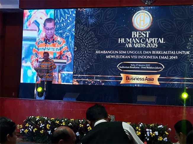 SDM di Indonesia harus memiliki kompetensi unggul dan inovatif SDM di Indonesia harus memiliki kompetensi unggul dan inovatif