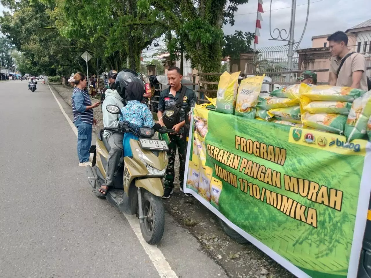 Koramil 1710-04/Tembagapura gelar Gerakan Pangan Murah Koramil 1710-04/Tembagapura gelar Gerakan Pangan Murah