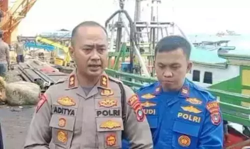 Polisi Bangka Barat bongkar ponton tambang liar di Perairan Cupat Polisi Bangka Barat bongkar ponton tambang liar di Perairan Cupat