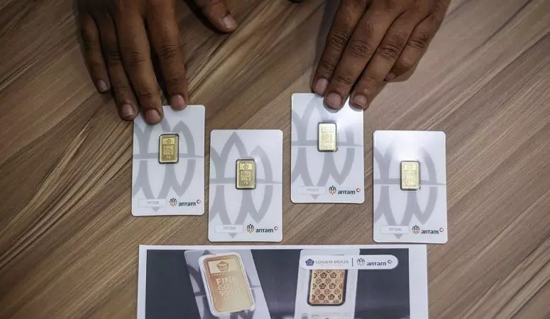 Emas Antam Jumat ini naik lagi, kini naik Rp20.000/gram Emas Antam Jumat ini naik lagi, kini naik Rp20.000/gram 