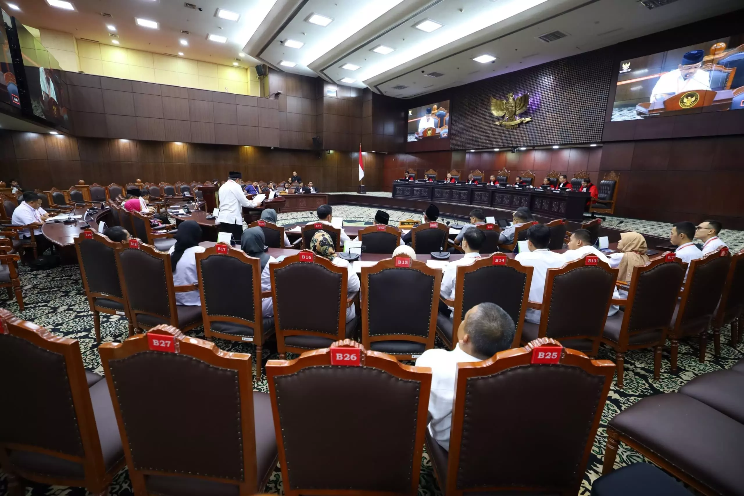 MK tolak gugatan UU Pengelolaan Zakat MK tolak gugatan UU Pengelolaan Zakat