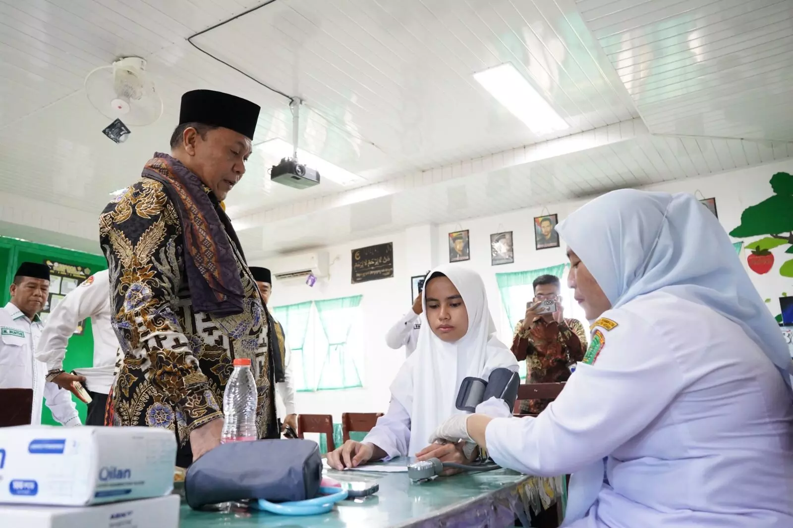 Ke MAN 2 Labura, Kakanwil Kemenagsu tinjau Cek Kesehatan Gratis Ke MAN 2 Labura, Kakanwil Kemenagsu tinjau Cek Kesehatan Gratis