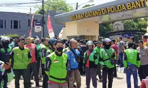 Pengemudi ojol Banten tuntut transparansi pengusutan tewasnya Affan Pengemudi ojol Banten tuntut transparansi pengusutan tewasnya Affan