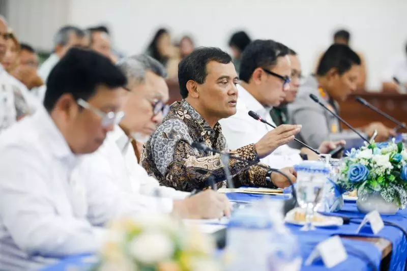Gubernur Jateng imbau masyarakat tidak mudah terprovokasi Gubernur Jateng imbau masyarakat tidak mudah terprovokasi