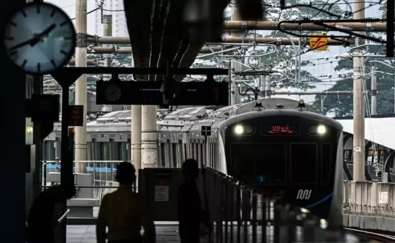 MRT Jakarta hanya buka Stasiun Lebak Bulus hingga Blok M sementara MRT Jakarta hanya buka Stasiun Lebak Bulus hingga Blok M sementara