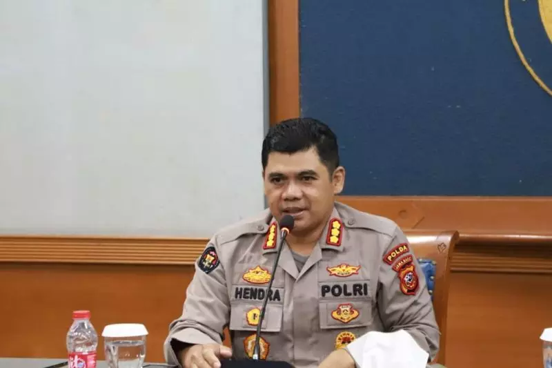 Polda Jabar minta laga Persib vs Borneo FC ditunda demi keamanan Polda Jabar minta laga Persib vs Borneo FC ditunda demi keamanan
