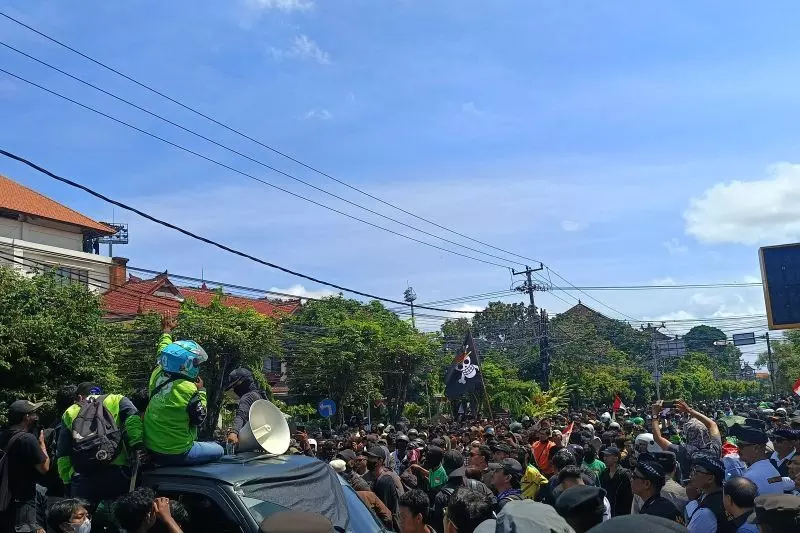 IJTI Bali dan AJI kecam intimidasi oknum Polisi terhadap jurnalis IJTI Bali dan AJI kecam intimidasi oknum Polisi terhadap jurnalis