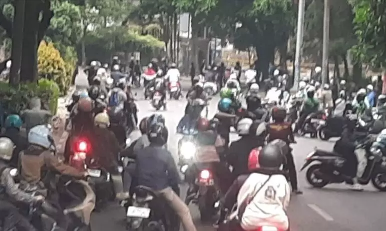 Mahasiswa UPI Bandung jadi korban penusukan OTK di tengah demo Mahasiswa UPI Bandung jadi korban penusukan OTK di tengah demo