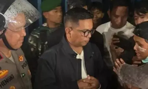 Gubernur Banten janji tindak lanjuti aspirasi massa aksi di Serang Gubernur Banten janji tindak lanjuti aspirasi massa aksi di Serang