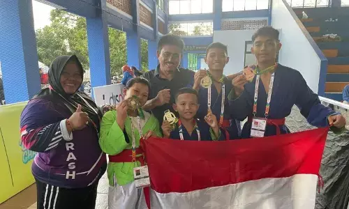 Tiga atlet kurash Jambi raih emas kejuaraan internasional di Bali Tiga atlet kurash Jambi raih emas kejuaraan internasional di Bali