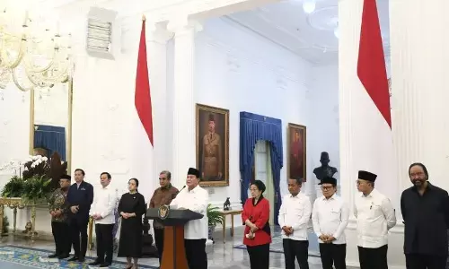 Prabowo perintahkan k/l terima rakyat yang datang beri masukan dan kritik Prabowo perintahkan k/l terima rakyat yang datang beri masukan dan kritik
