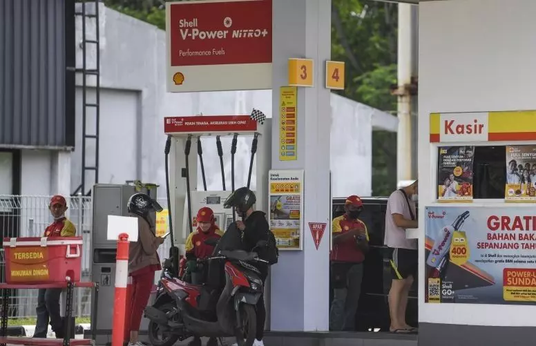 Harga BBM Shell V-Power naik jadi Rp13.140 per liter Harga BBM Shell V-Power naik jadi Rp13.140 per liter