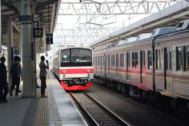KAI Commuter tetap operasikan 1.063 perjalanan pada Senin KAI Commuter tetap operasikan 1.063 perjalanan pada Senin