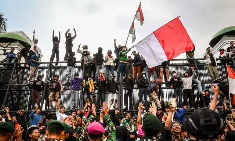 Pakar tegaskan pentingnya publik bedakan demonstran dan perusuh Pakar tegaskan pentingnya publik bedakan demonstran dan perusuh