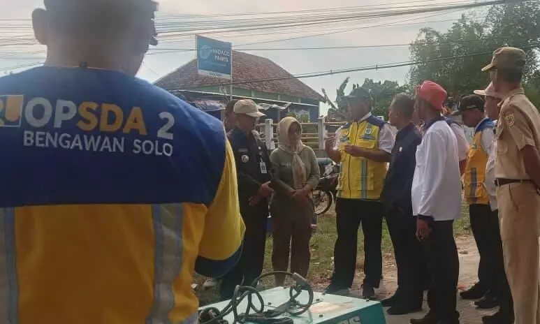 BBWS Bengawan Solo lakukan kajian lokasi kerusakan bantaran kali di Sukoharjo BBWS Bengawan Solo lakukan kajian lokasi kerusakan bantaran kali di Sukoharjo
