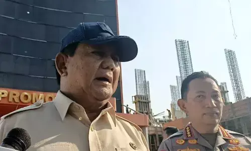 Presiden Prabowo jenguk polisi di RS Polri yang jadi korban ricuh demo Presiden Prabowo jenguk polisi di RS Polri yang jadi korban ricuh demo