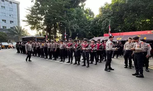Polda Metro Jaya gelar patroli skala besar jaga keamanan Jakarta Polda Metro Jaya gelar patroli skala besar jaga keamanan Jakarta
