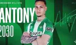 Real Betis resmi capai kesepakatan boyong Antony dari Man United